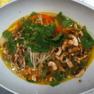 Soupe asiatique aux "restants"