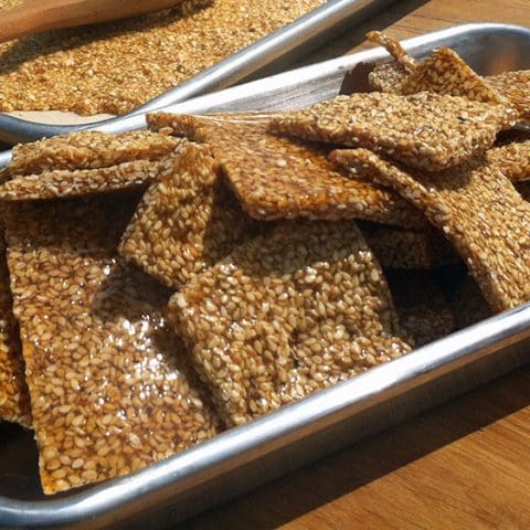 Bâtonnets de sésame sucrés