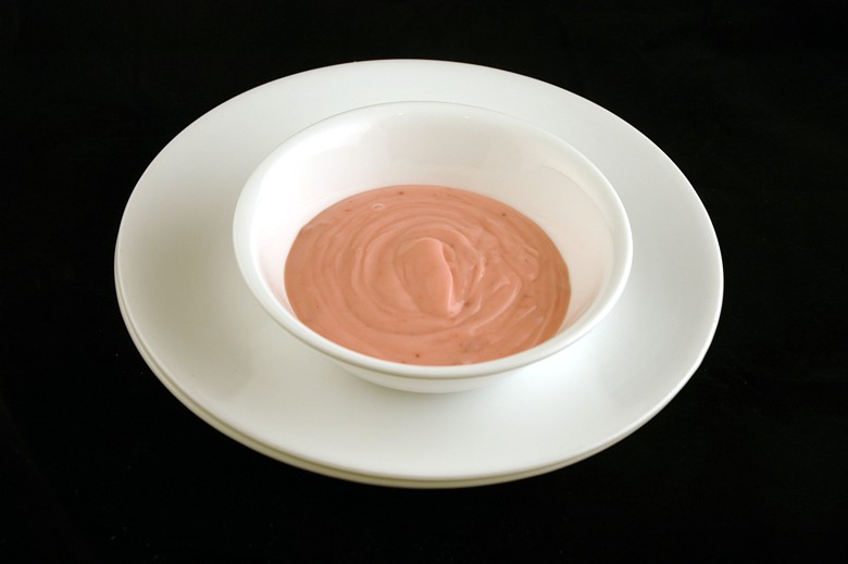 calories-in-lowfat-strawberry-yogurt