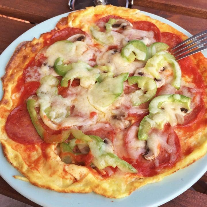 Pizza omelette