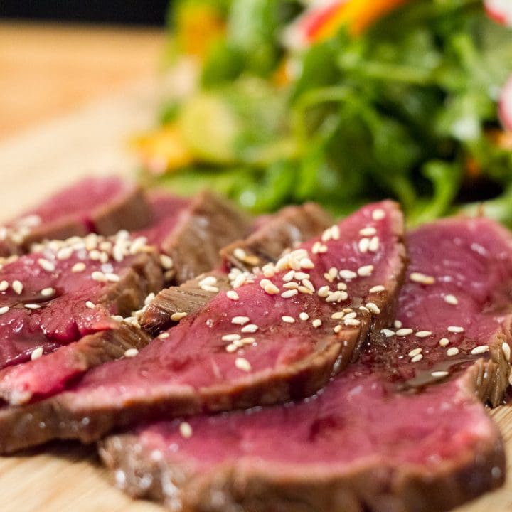 Salade de tataki de boeuf
