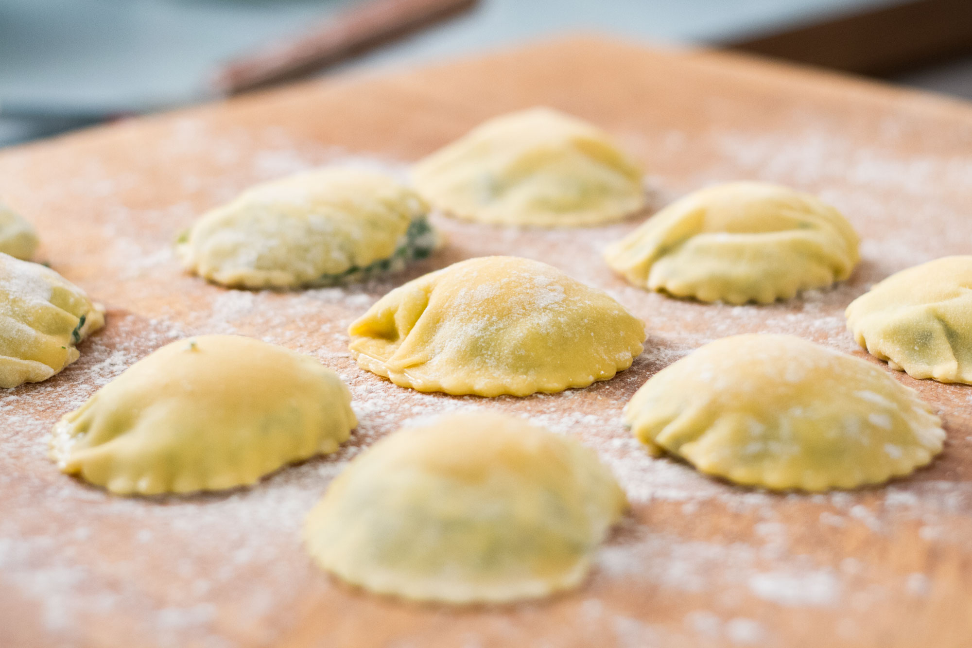 Raviolis aux jaunes d’oeufs, sauce à la crème et champignons sauvage Bob le Chef