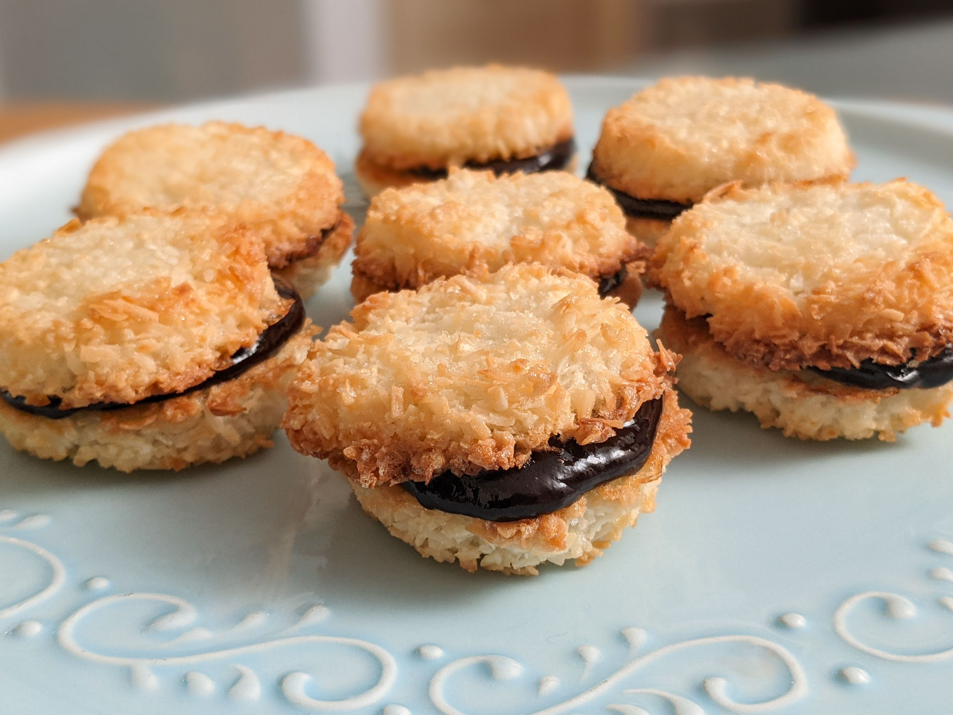 Recette de Biscuits sandwichs à la noix de coco & chocolat selon Bob le