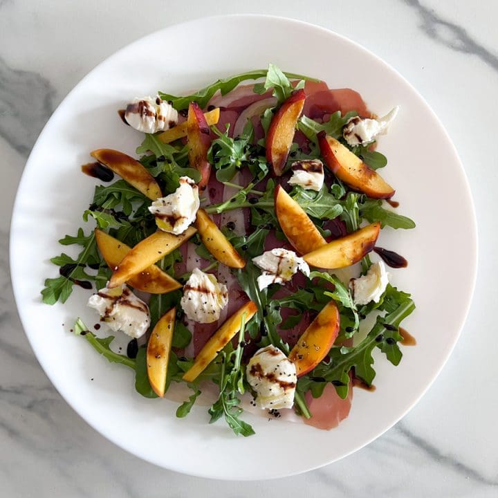 Salade de prosciutto, nectarine & bocconcini