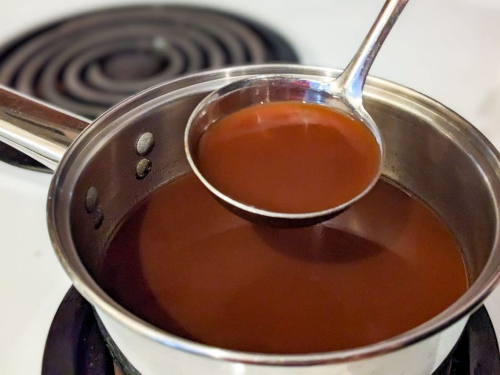 Sauce, fond, demiglace, bouillon et consommé, une clarification